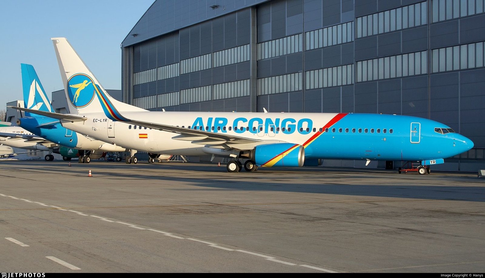 Avion Air Congo en livrée de la compagnie